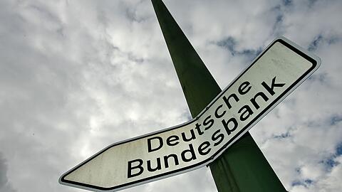 Die Bundesbank hat einen Blick in ihre Vergangenheit geworfen.