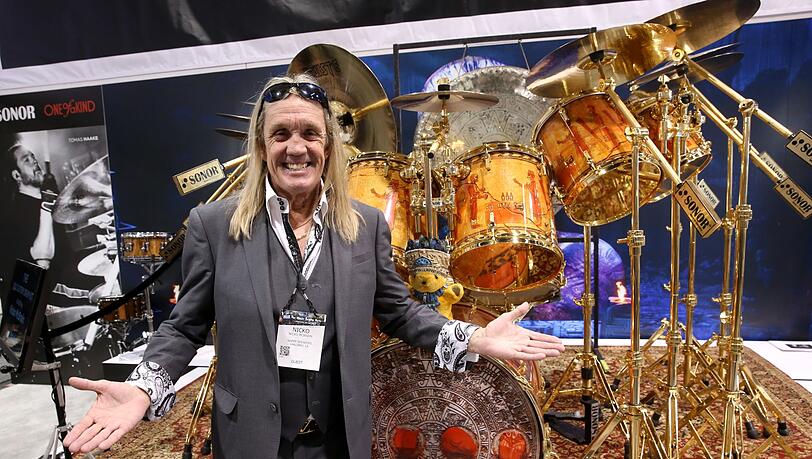 Als Schlagzeuger der Band Iron Maiden erlangte Nicko McBrain Weltruhm. Als Schlagzeuger der Band Iron Maiden erlangte Nicko McBrain Weltruhm.