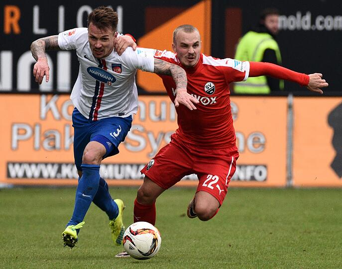 Ex-Löwe Korbinian Vollmann: Der 22-Jährige konnte sich bei den Löwen nie ganz durchsetzen. Sein neuer Verein SV Sandhausen steuert auf Platz acht auf eine überaus solide Saison zu. In den letzten beiden Spielen des SVS schaffte er es in den Kader und zu zwei Einwechslungen (23 und 29 Minuten Spielzeit). Trotz Verletzungsproblemen des SVS sind bisher andere Mittelfeldspieler gesetzt.