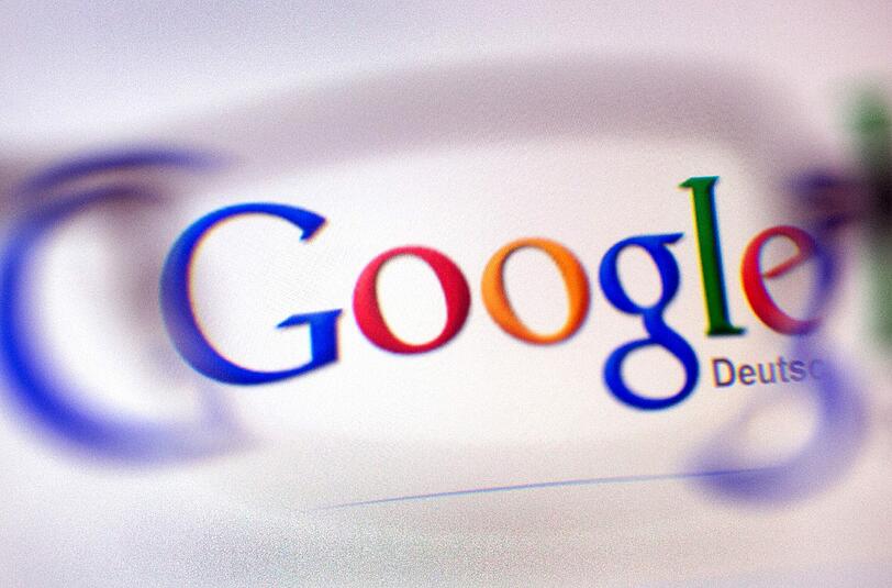 Die EU-Kommission weitet ihr Wettbewerbsverfahren gegen den Internet-Riesen Google aus. Foto: Martin Gerten
