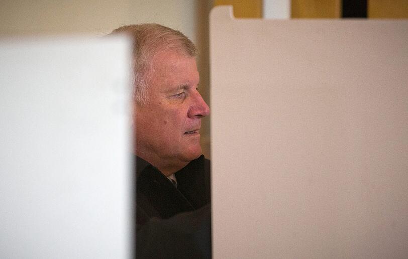 Hier gibt Horst Seehofer seine Stimme bei der Landtagswahl 2013 ab