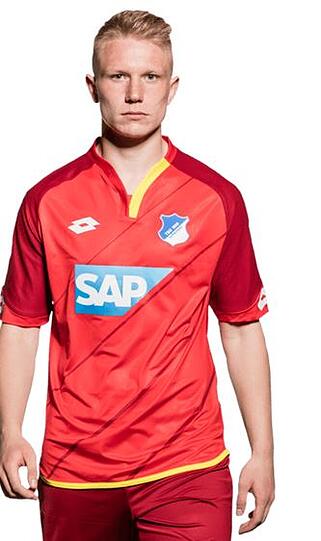 Als Ausweichtrikot haben die Kraichgauer noch ein rotes Trikot zur Verfügung.