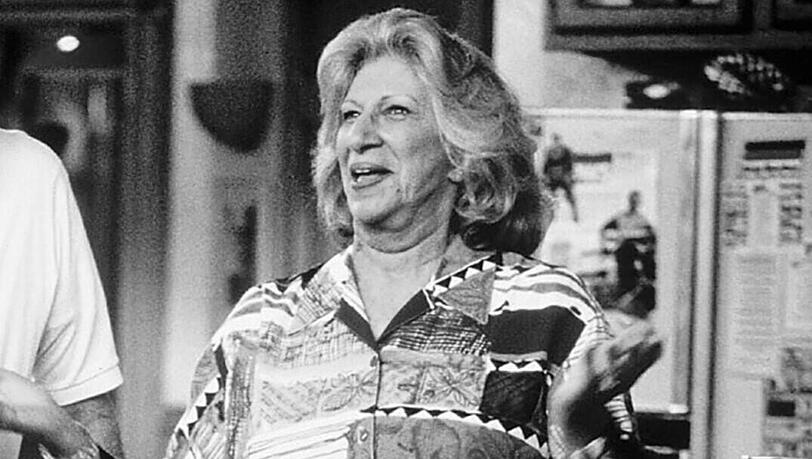 Die US-amerikanische Schauspielerin Liz Sheridan ist am 15. April - fünf Tage nach ihrem 93. Geburtstag - in ihrem Haus in New York eines natürlichen Todes gestorben.