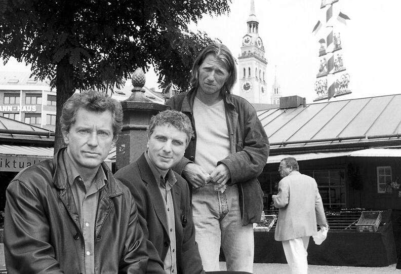 Miroslav Nemec (Ivo Batic), Udo Wachtveitl (Franz Leitmayr) und Michael Fitz (Carlo Menzinger) im &bdquo;Tatort: Viktualienmarkt&ldquo;.