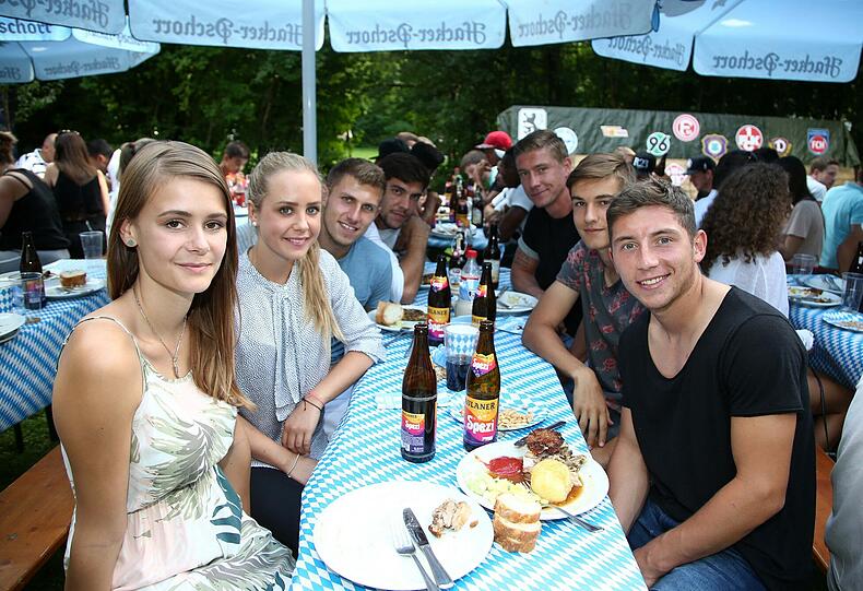 Weitere Bilder vom Löwen-Grillfest an der Isar.