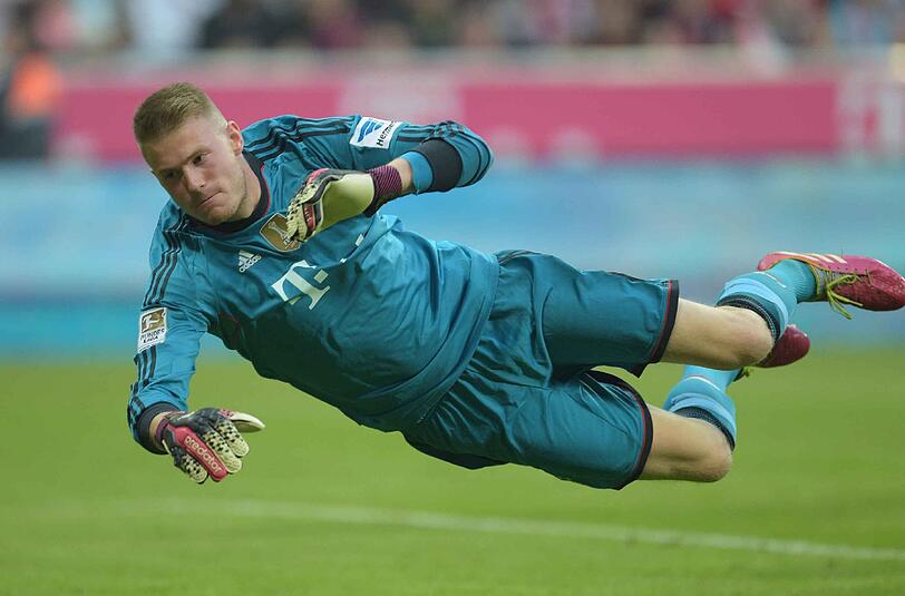 Lukas Raeder verliert bei seinem Bundesligadebüt 0:3 gegen Borussia Dortmund.