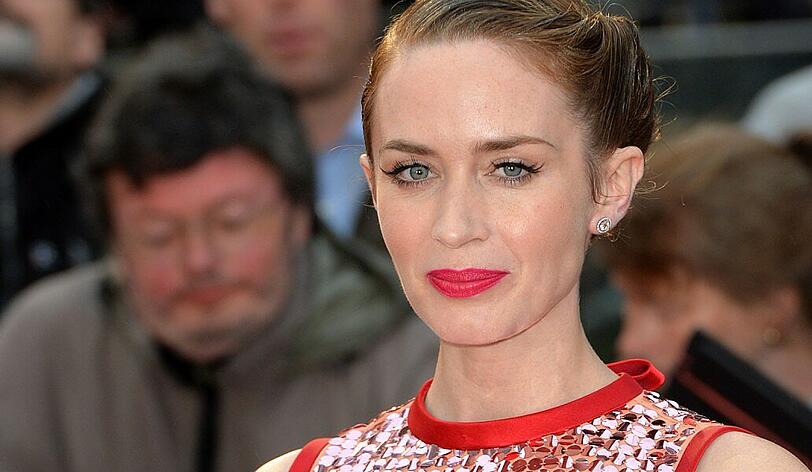 Schauspielerin Emily Blunt ist die neue "Mary Poppins". In "Mary Poppins Returns" spielt sie das rätselhafte Kindermädchen.