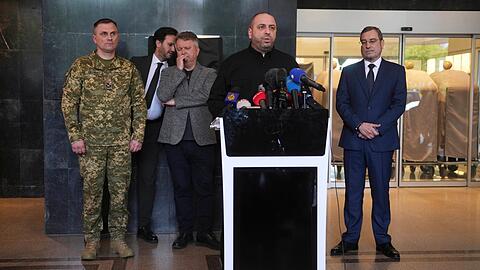 Dem ukrainischen Verhandlungsführer Rustem Umjerow zufolge haben sich die Ukraine und Russland bei Gesprächen in Istanbul auf einen weiteren Gefangenenaustausch geeinigt.