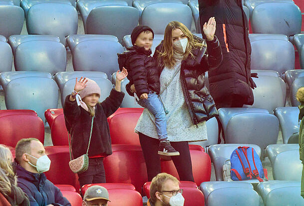 Erlebten 2025 einen Schicksalsschlag: Lisa und Sven Ulreich.