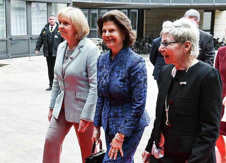 Königin Silvia von Schweden bei ihrem Besuch in Düsseldorf