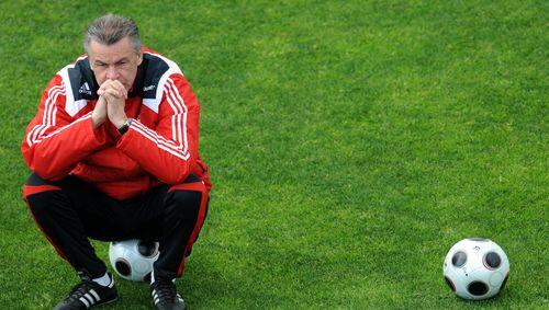 Letztes Trainingslager in rot-weiß: Trainer Ottmar Hitzfeld Letztes Trainingslager in rot-weiß: Trainer Ottmar Hitzfeld