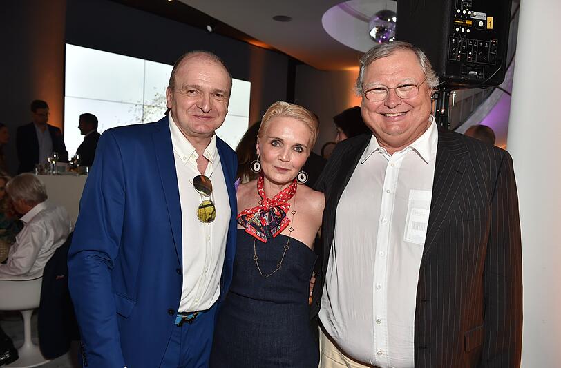 Günther Bessinger und Prof. Dr. Stephan Heller mit Frau Dr. Susanne Heller