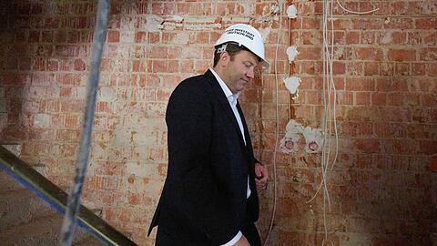 Klingbeil will Werbung machen f&uuml;r die Arbeit der Bundesregierung. (Archivbild)