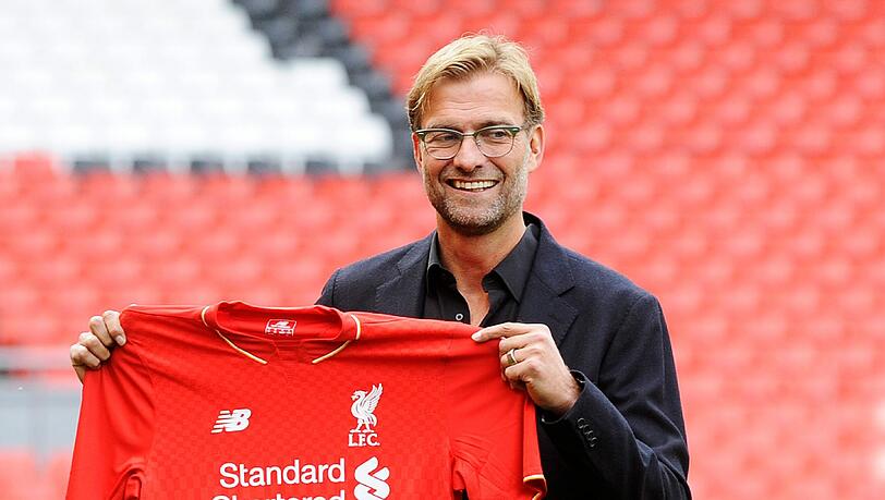 Die Fußballwelt reagiert äußerst positiv auf Klopps neues Engagement beim FC Liverpool. Die Fußballwelt reagiert äußerst positiv auf Klopps neues Engagement beim FC Liverpool.