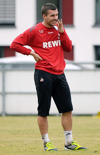 Dem FC bleibt angesichts des bis Sommer 2013 laufenden Vertrages 
wohl nur noch die Aufgabe, eine möglichst hohe Ablösesumme für 
Podolski herauszuschlagen.