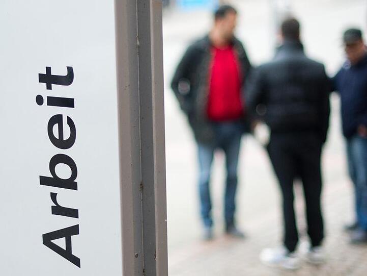 Die Arbeitslosigkeit im Euroraum ist unverändert auf dem tiefsten Stand seit mehr als zehn Jahren.