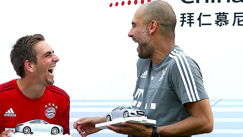 Gute Stimmung beim Audi Quattro Cup - Philipp Lahm und Pep Guardiola. Gute Stimmung beim Audi Quattro Cup - Philipp Lahm und Pep Guardiola.