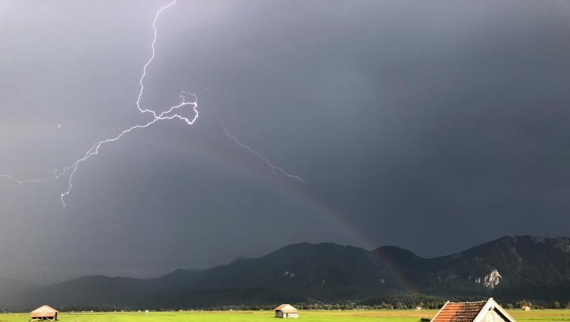 Gewitter über den bayerischen Voralpen. Gewitter über den bayerischen Voralpen.