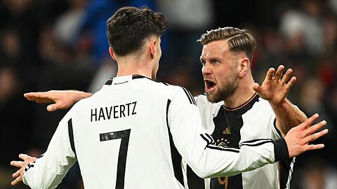 Bilden gegen die Ukraine die deutsche Offensivspitze: Niclas Füllkrug (r) und Kai Havertz.