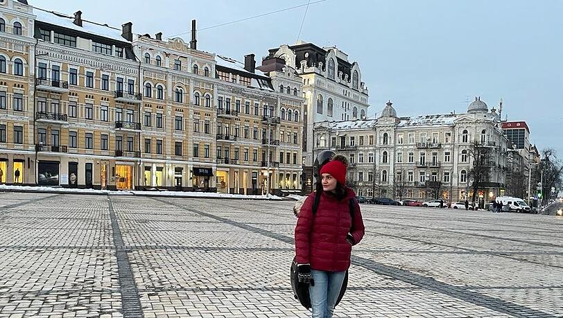 Raphaela Gromes in der ukrainischen Hauptstadt. Raphaela Gromes in der ukrainischen Hauptstadt.