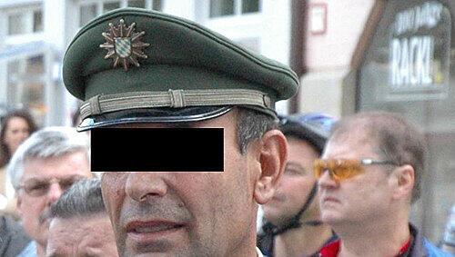 Polizeirat Helmut L. soll Schummeleien geduldet haben. Polizeirat Helmut L. soll Schummeleien geduldet haben.