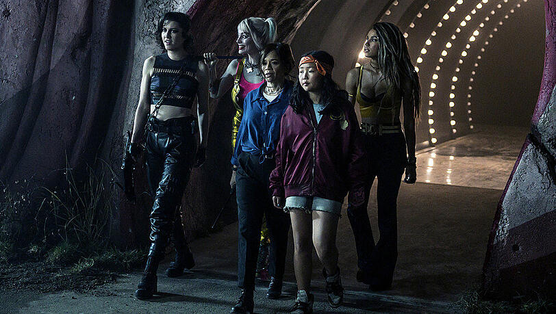 Margot Robbie (2.v.l.) verkörpert in "Birds of Prey" die Harley Quinn Margot Robbie (2.v.l.) verkörpert in "Birds of Prey" die Harley Quinn