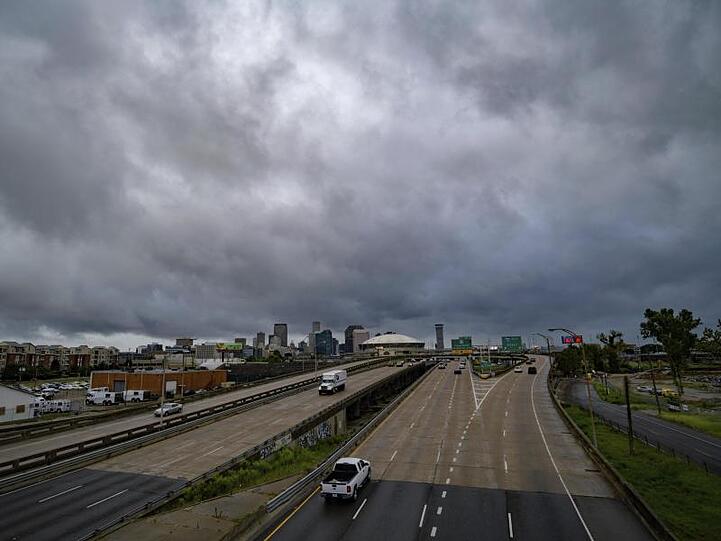 Schlechtwetterfront über Baton Rouge: Louisiana rüstet sich für einen schweren Tropensturm.