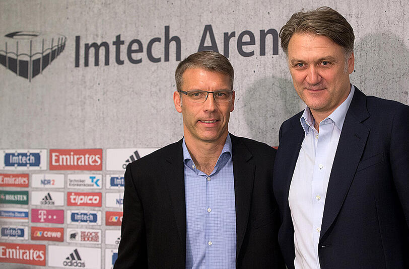 Aus für Peter Knäbel (l.): Der Sportchef des Hamburger SV muss gehen, Clubchef Dietmars Beiersdorfer übernimmt vorerst.
