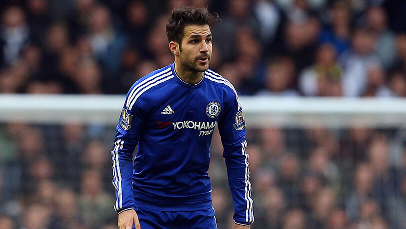 Wechselt er zum FC Bayern? Ein Medienbericht bringt Cesc Fabregas mit dem deutschen Rekordmeister in Verbindung. Wechselt er zum FC Bayern? Ein Medienbericht bringt Cesc Fabregas mit dem deutschen Rekordmeister in Verbindung.