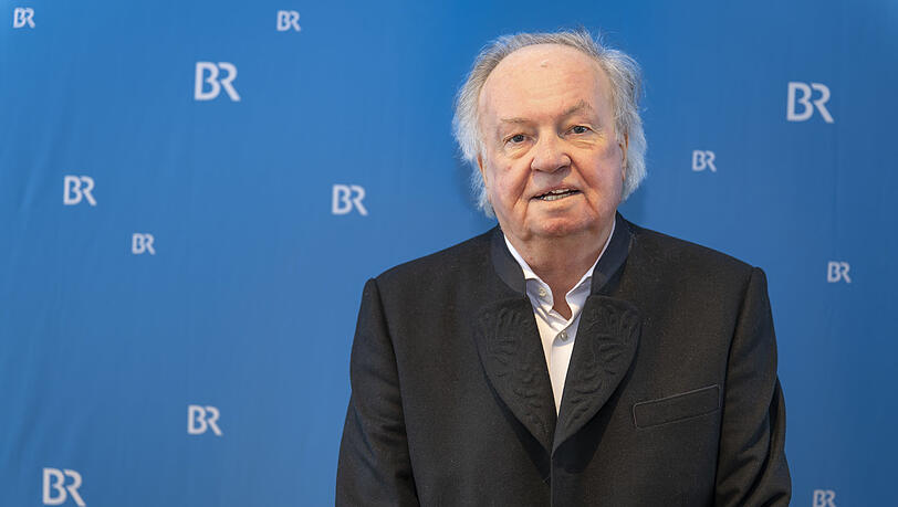 Regisseur Franz Xaver Bogner wurde 1949 in Pliening geboren. Nach einer Lehre in einem Kopierwerk besuchte er die Hochschule für Fernsehen und Film. Die Serie "Irgendwie und Sowieso" erreichte Kultstatus, "Café Meineid" lief 14 Jahre im BR. Regisseur Franz Xaver Bogner wurde 1949 in Pliening geboren. Nach einer Lehre in einem Kopierwerk besuchte er die Hochschule für Fernsehen und Film. Die Serie "Irgendwie und Sowieso" erreichte Kultstatus, "Café Meineid" lief 14 Jahre im BR.