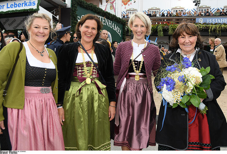 Anja Berger, Verena Dietl, Katrin Habenschaden und Petra Reiter  (v.l.n.r.).