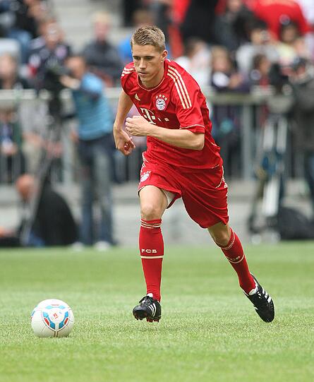 NILS PETERSEN: Kam für Boateng als zweite Spitze neben Gomez. Der Ex-Cottbuser warf seinen Körper in die Zweikämpfe, konnte jedoch auch nicht mehr helfen.