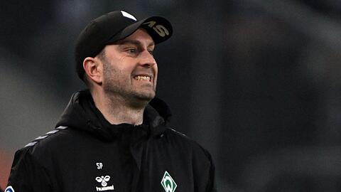 Bremens Trainer Ole Werner an der Seitenlinie.