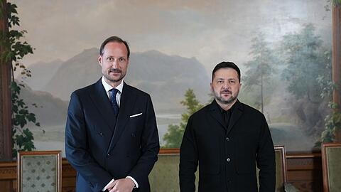 Zuvor war Selenskyj zur Audienz bei Norwegens K&ouml;nig Haakon VIII.