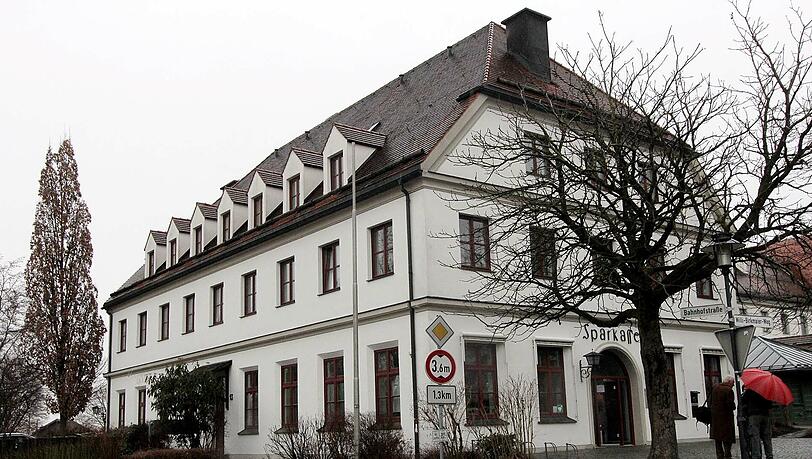 In diesem Mehrfamilienhaus in Rott am Inn ereignete sich der grausame Vorfall. In diesem Mehrfamilienhaus in Rott am Inn ereignete sich der grausame Vorfall.