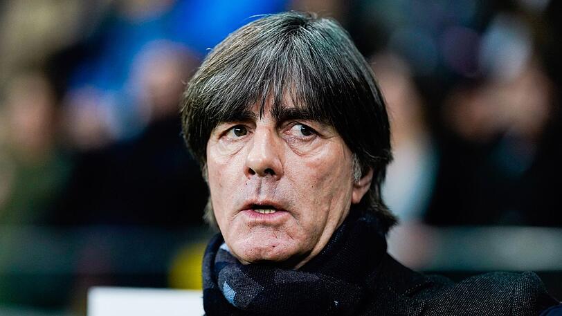 "Wir können zufrieden in die Länderspiel-Winterpause gehen", sagt Bundestrainer Joachim Löw nach dem 6:1-Sieg über Nordirland.
