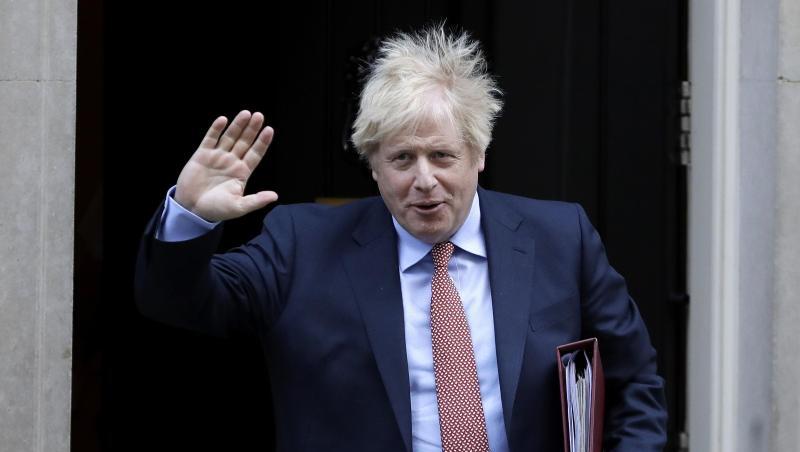 Premierminister Boris Johnson verlässt den Regierungssitz in der Downing Street in London. Premierminister Boris Johnson verlässt den Regierungssitz in der Downing Street in London.