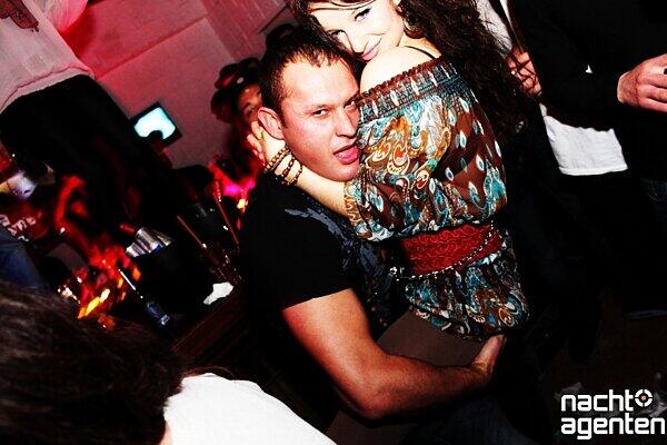 Im Crown's Club ging's heißer her als in New York. DJ Demo wurde aus der Stadt, die niemals schläft, eingeflogen, um beim "Misery NYC Special" aufzulegen. Mehr Bilder unter: www.nachtagenten.de
