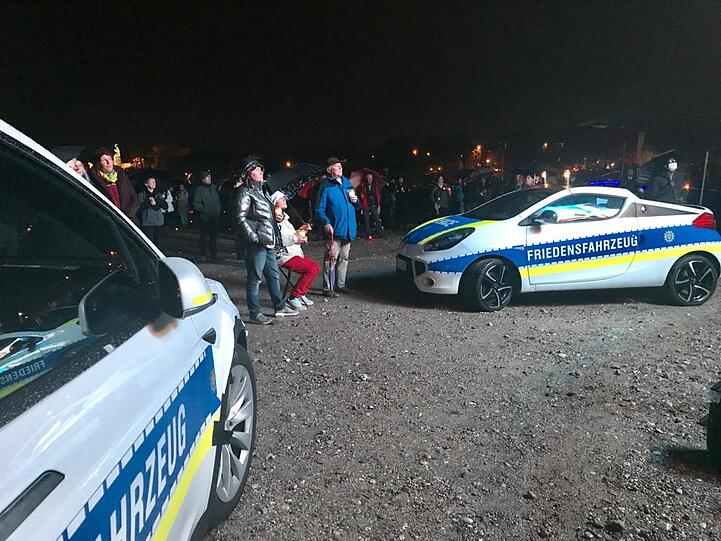 Ein "Friedensfahrzeug" auf der Theresienwiese.