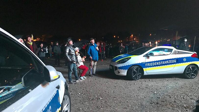 Ein "Friedensfahrzeug" auf der Theresienwiese.