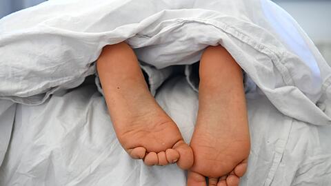 Mit der Umstellung auf Sommerzeit fehlt vielen eine Stunde Schlaf.