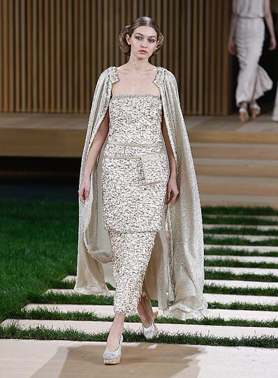 Gigi Hadid bei der Haute Couture Show von Chanel