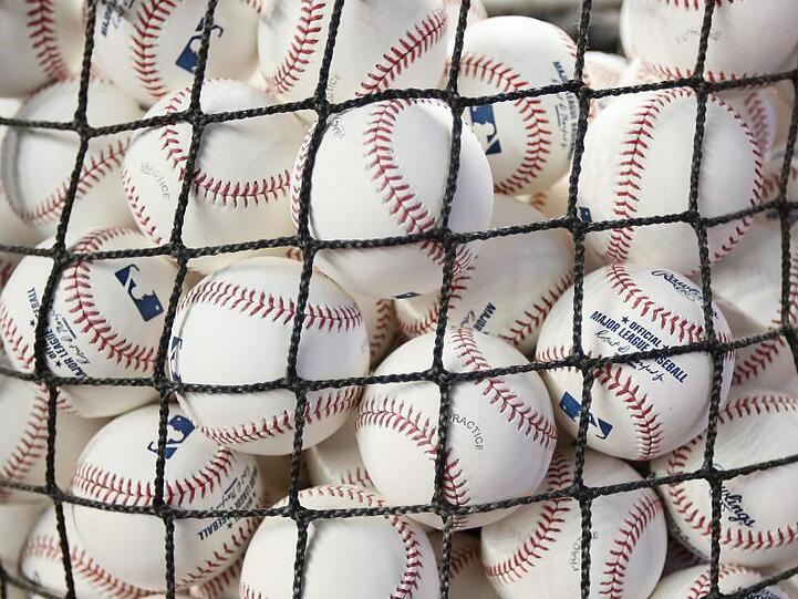 Unter Spielern, Managern und in US-Medien mehrt sich die Kritik an der Major League Baseball nach dem Corona-Ausbruch bei den Miami Marlins.