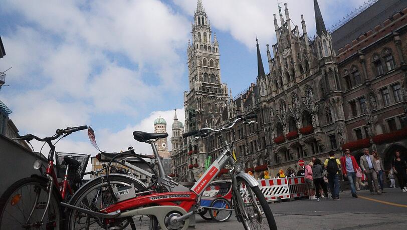 Für Radler, Busse und Taxis ist der Marienplatz ab Montag gesperrt. Für Radler, Busse und Taxis ist der Marienplatz ab Montag gesperrt.