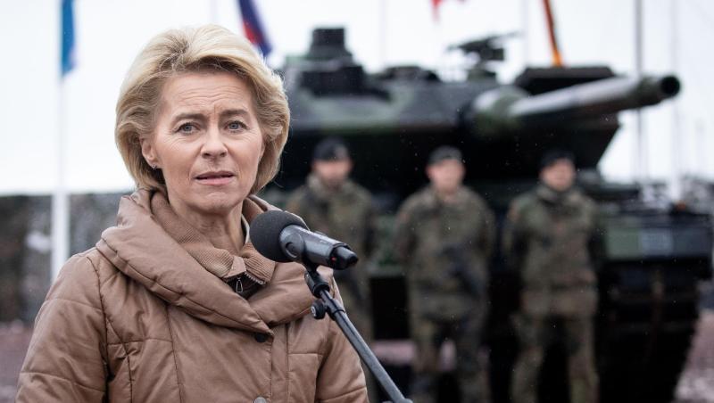 Nimmt die Flugbereitschaft nach der Panne an der Regierungsmaschine der Kanzlerin in Schutz: Verteidigungsministerin Ursula von der Leyen. Nimmt die Flugbereitschaft nach der Panne an der Regierungsmaschine der Kanzlerin in Schutz: Verteidigungsministerin Ursula von der Leyen.