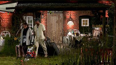 Das Promi-Paar Gigi und Dana muss nach der Ohrfeige das "Sommerhaus" verlassen