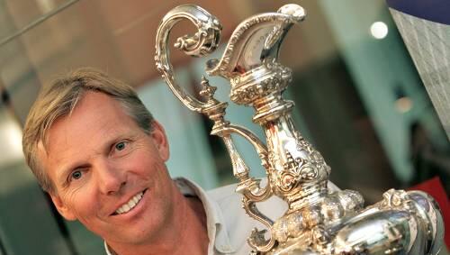 Hätte auch gerne mit einem deutschen Team den America's Cup gewonnen, doch daraus wird nichts: Jochen Schümann. Hätte auch gerne mit einem deutschen Team den America's Cup gewonnen, doch daraus wird nichts: Jochen Schümann.
