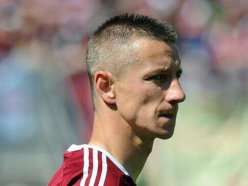 Marek Mintal kassierte wegen angeblicher Schiedsrichterbeleidigung nach dem Schlusspfiff gegen Buchbach noch die Rote Karte.