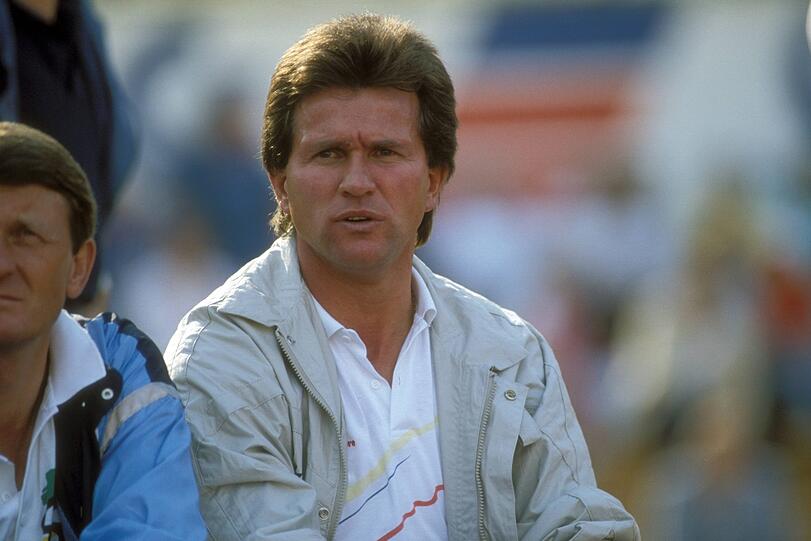 Da braucht Bayern-Trainer Jupp Heynckes gar nicht grimmig schauen. Mit 6:0 fidelten die Bayern den HSV im August 1987 ab. Lothar Matthäus gelangen zwei Tore.