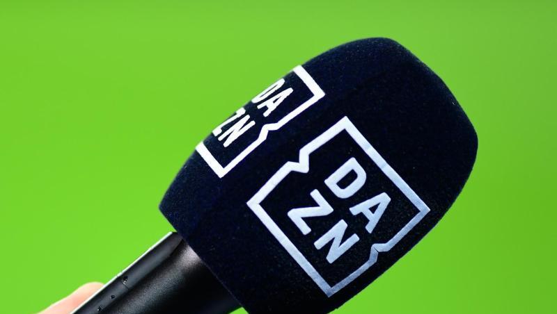 Der auf Live-Sport spezialisierte Medienanbieter DAZN hat unter der Absage von Sportveranstaltungen zu leiden. Der auf Live-Sport spezialisierte Medienanbieter DAZN hat unter der Absage von Sportveranstaltungen zu leiden.